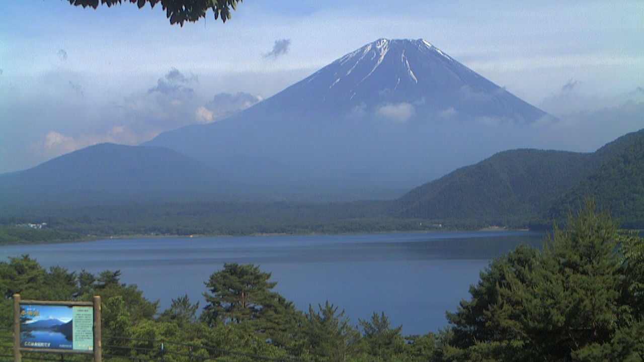 本栖湖　ライブカメラ